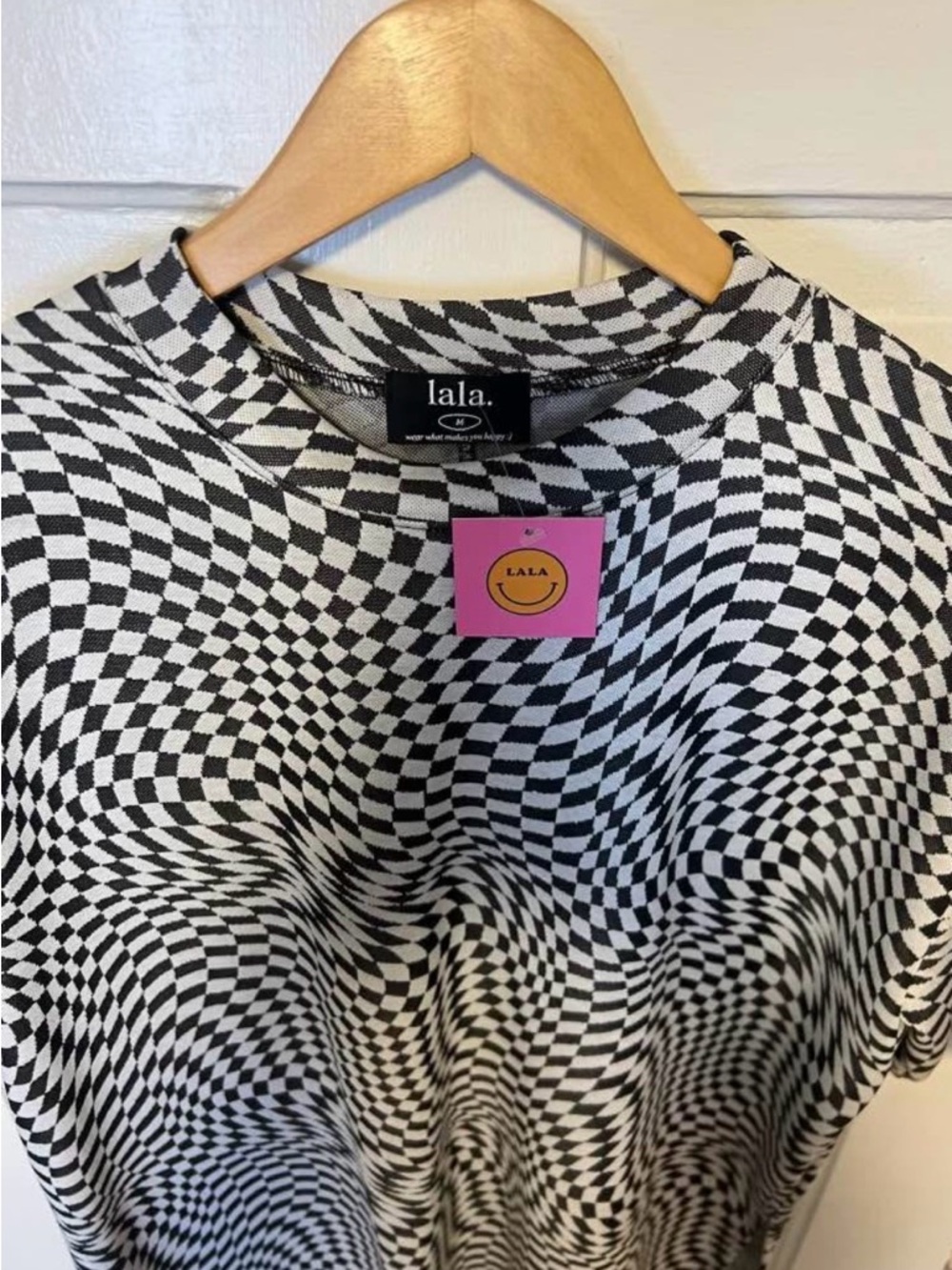 Lala’s Black & White Optical Wave Checker Dress - Picture 2 of 3